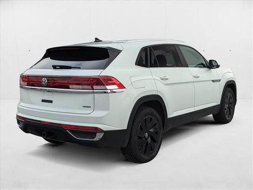 2025 Volkswagen Atlas Cross Sport 2.0T SE w/Technology 4MOTION