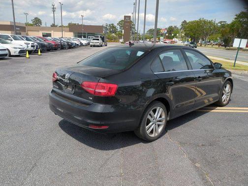 Black 2015 Volkswagen Jetta 1.8T SEL