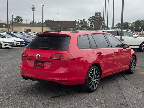 2017 Volkswagen Golf SportWagen TSI S