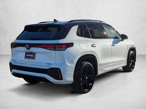 2026 Volkswagen Tiguan 2.0T SE R-Line Black 4MOTION