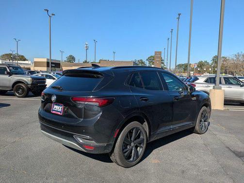 2023 Buick Envision Essence FWD