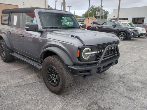 Carbonized Gray Metallic 2023 Ford Bronco Wildtrak