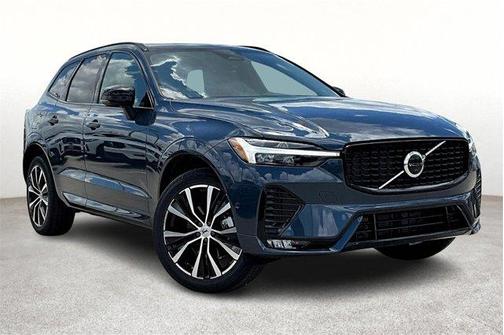 2025 Volvo XC60 B5 Plus