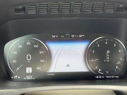 2022 Volvo XC90 T5 Momentum 7 Passenger