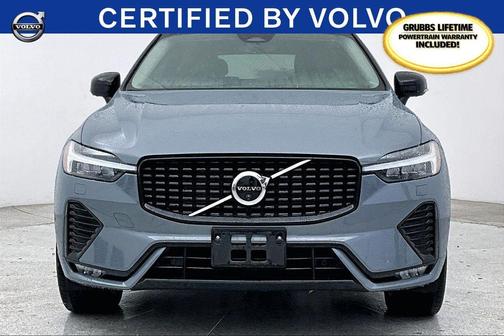 2023 Volvo XC60 B5 Plus Dark Theme