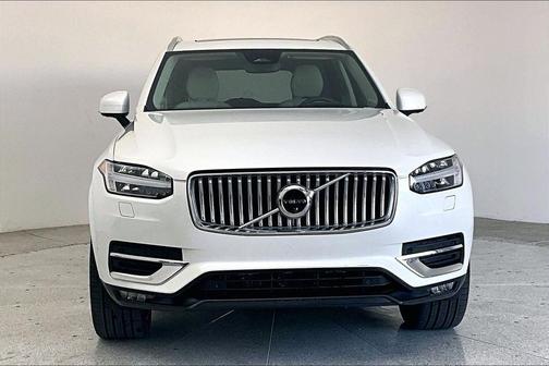 2023 Volvo XC90 B6 Ultimate 7-Seater