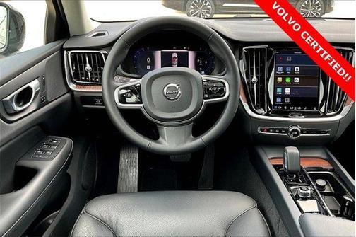 2025 Volvo S60 B5 Plus