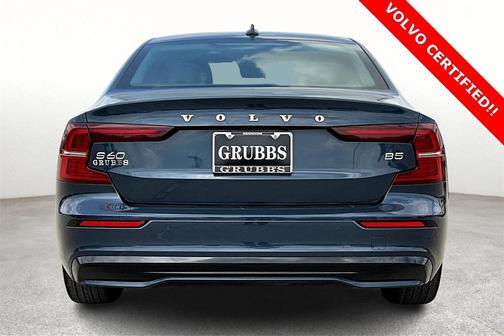 2025 Volvo S60 B5 Plus