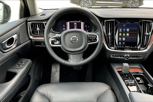 2025 Volvo S60 B5 Plus