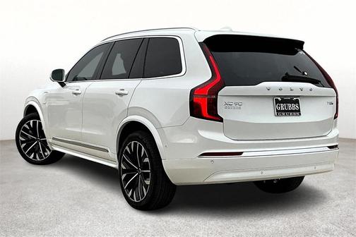 2025 Volvo XC90 Plug-In Hybrid T8 Plus 7-Seater