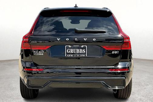 2026 Volvo XC60 B5 Ultra