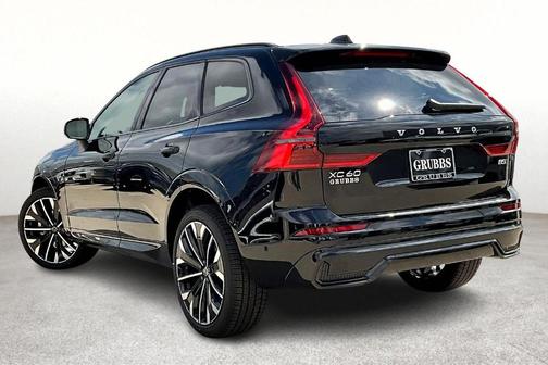 2026 Volvo XC60 B5 Ultra