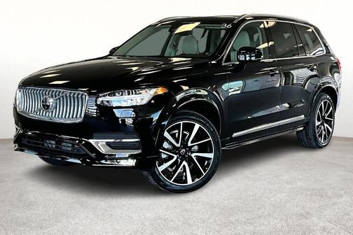 2025 Volvo XC90 B6 Plus 7-Seater