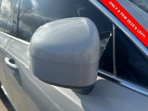 2025 Volvo XC90 Plug-In Hybrid T8 Plus 7-Seater
