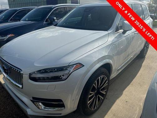 2025 Volvo XC90 Plug-In Hybrid T8 Plus 7-Seater