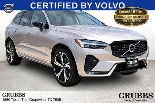 Bright 2025 Volvo XC60 B5 Ultra
