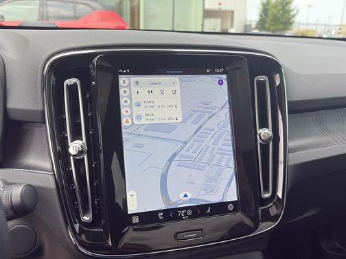 2024 Volvo C40 Recharge Pure Electric Twin Plus