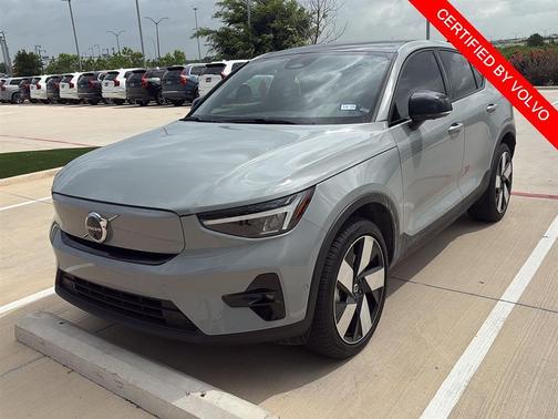 2024 Volvo C40 Recharge Pure Electric Twin Plus
