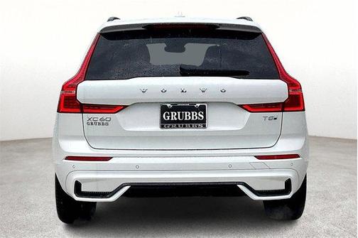 2025 Volvo XC60 Plug-In Hybrid T8 Ultra