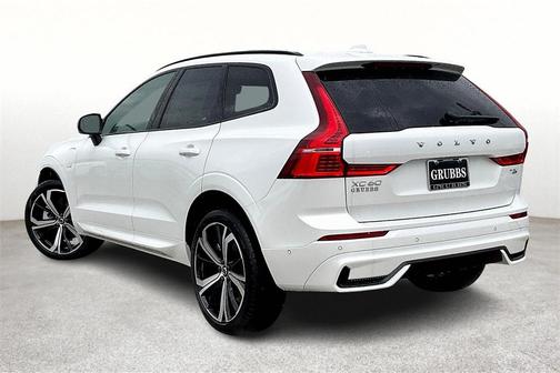 2025 Volvo XC60 Plug-In Hybrid T8 Ultra