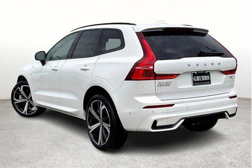 2025 Volvo XC60 Plug-In Hybrid T8 Ultra
