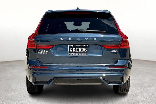 2025 Volvo XC60 B5 Plus