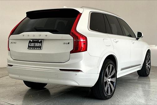 2023 Volvo XC90 B6 Ultimate 7-Seater