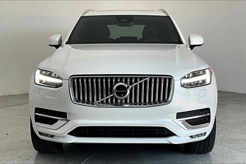 2023 Volvo XC90 B6 Ultimate 7-Seater