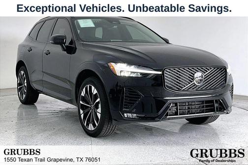 Onyx Black Metallic 2026 Volvo XC60 B5 Plus