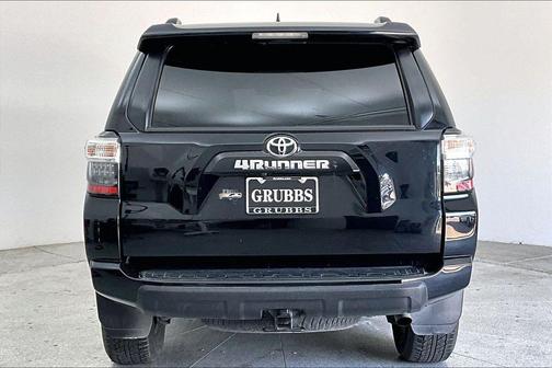 2022 Toyota 4Runner TRD Off Road