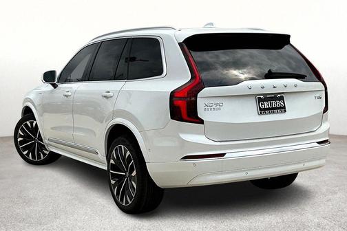 2025 Volvo XC90 Plug-In Hybrid T8 Plus 7-Seater