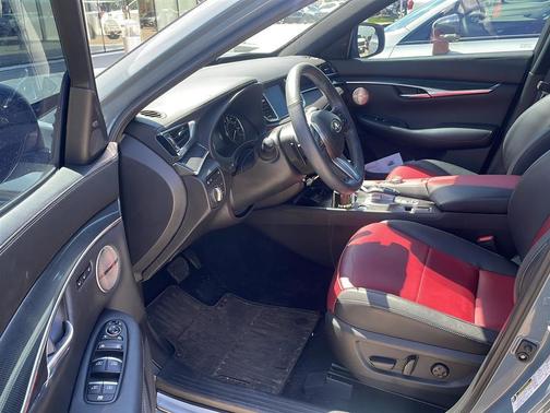 2024 INFINITI QX50 SPORT