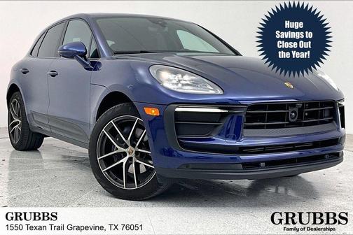 2023 Porsche Macan Base