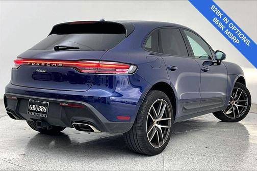 2023 Porsche Macan Base