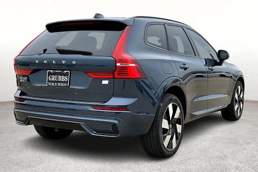 2024 Volvo XC60 Recharge Plug-In Hybrid T8 Plus Dark Theme