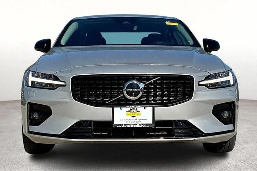 2024 Volvo S60 B5 Plus Dark Theme