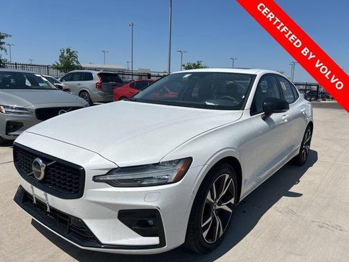 2025 Volvo S60 B5 Core