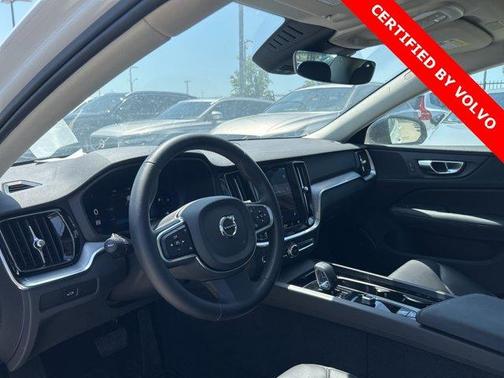 2025 Volvo S60 B5 Core