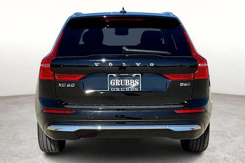 2022 Volvo XC60 B6 Inscription