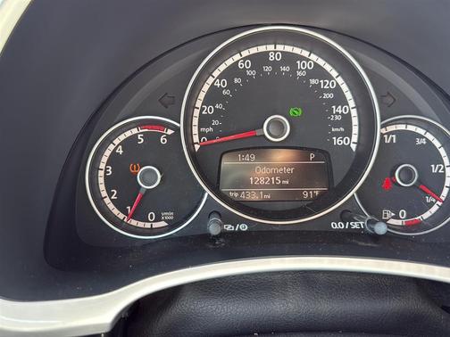2013 Volkswagen Beetle 2.0L TDI