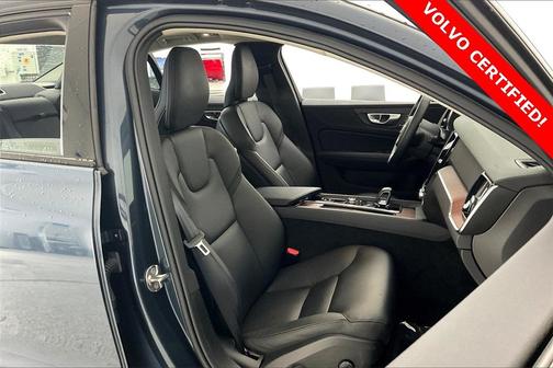 2025 Volvo S60 B5 Plus