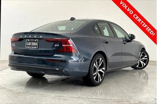 2025 Volvo S60 B5 Plus