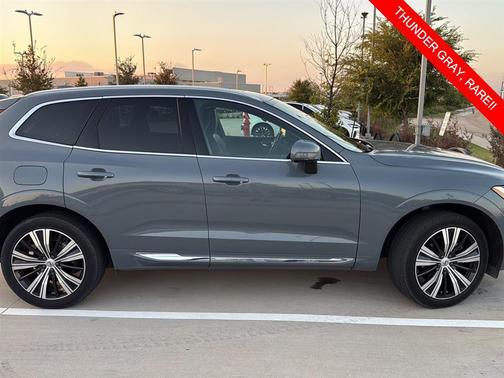 2023 Volvo XC60 B5 Plus Bright Theme