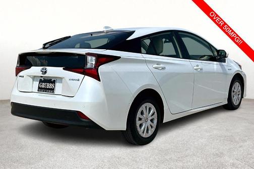 2021 Toyota Prius XLE