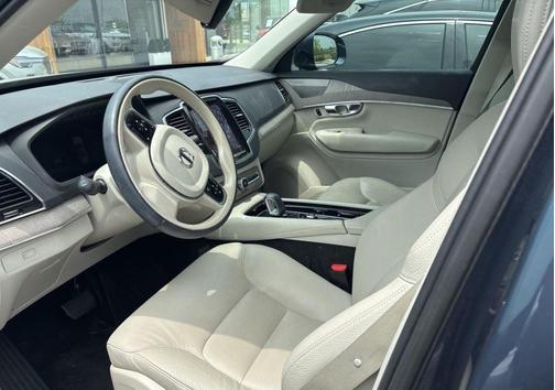 2023 Volvo XC90 B6 Plus 7-Seater