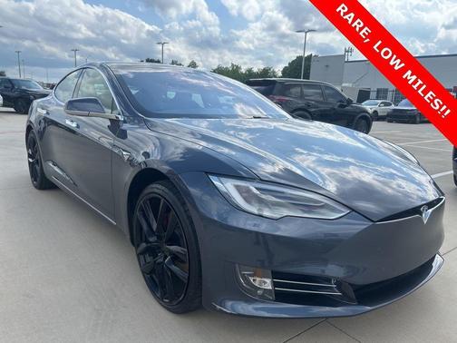 2020 Tesla Model S Performance