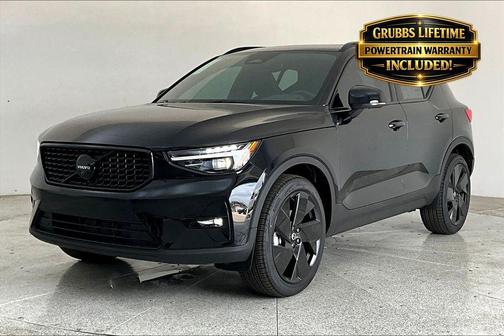 Ultra Black 2026 Volvo XC40 B5 Ultra Black Edition