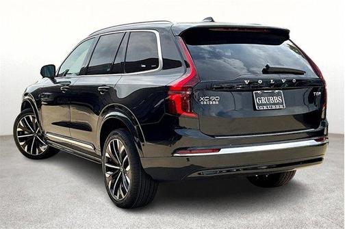 2025 Volvo XC90 Plug-In Hybrid T8 Ultra 7-Seater