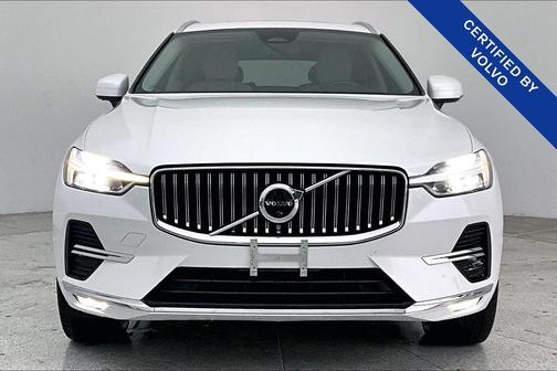 2023 Volvo XC60 B5 Plus Bright Theme