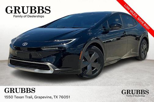 2025 Toyota Prius Plug-In Hybrid SE